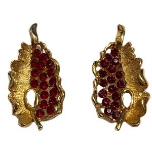 BSK Vintage Gold Tone Red Rhinestone Leaf Clip On Earrings